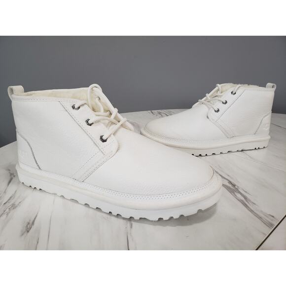 NEW WITHOUT BOX UGG Men’s Neumel Boot Solid White Chukka Size 11 WARM - Picture 1 of 6